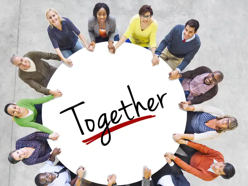 employees-team-together